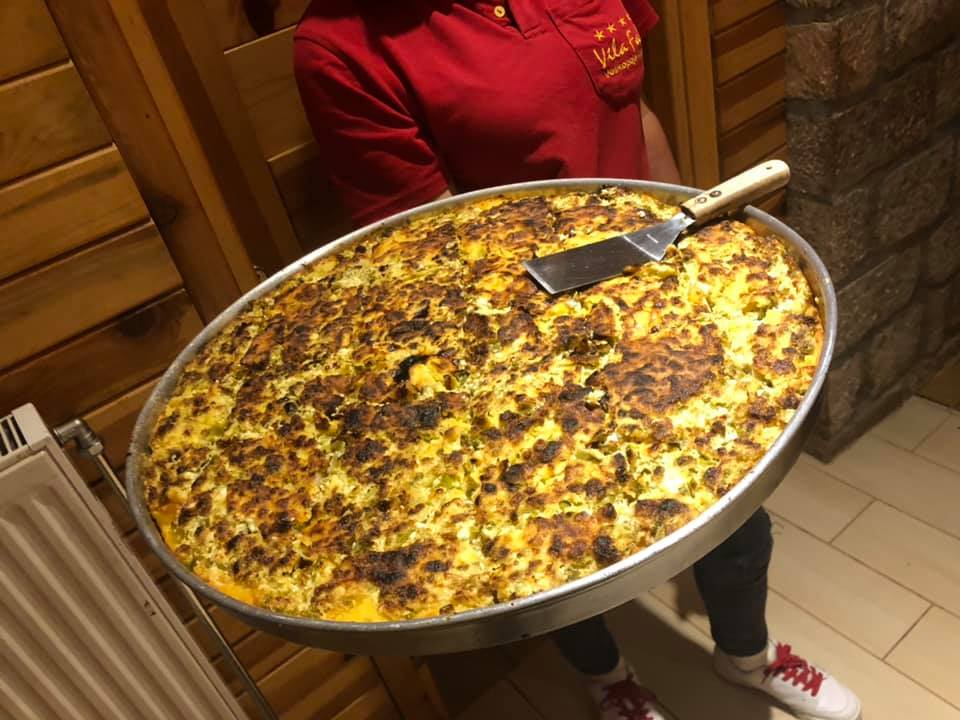 Lakror Traditional Pie
